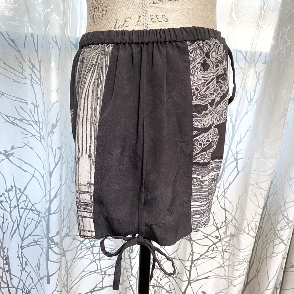 Vintage All Saints gray white print drawstring waist side tie bow detail shorts - Picture 3 of 5
